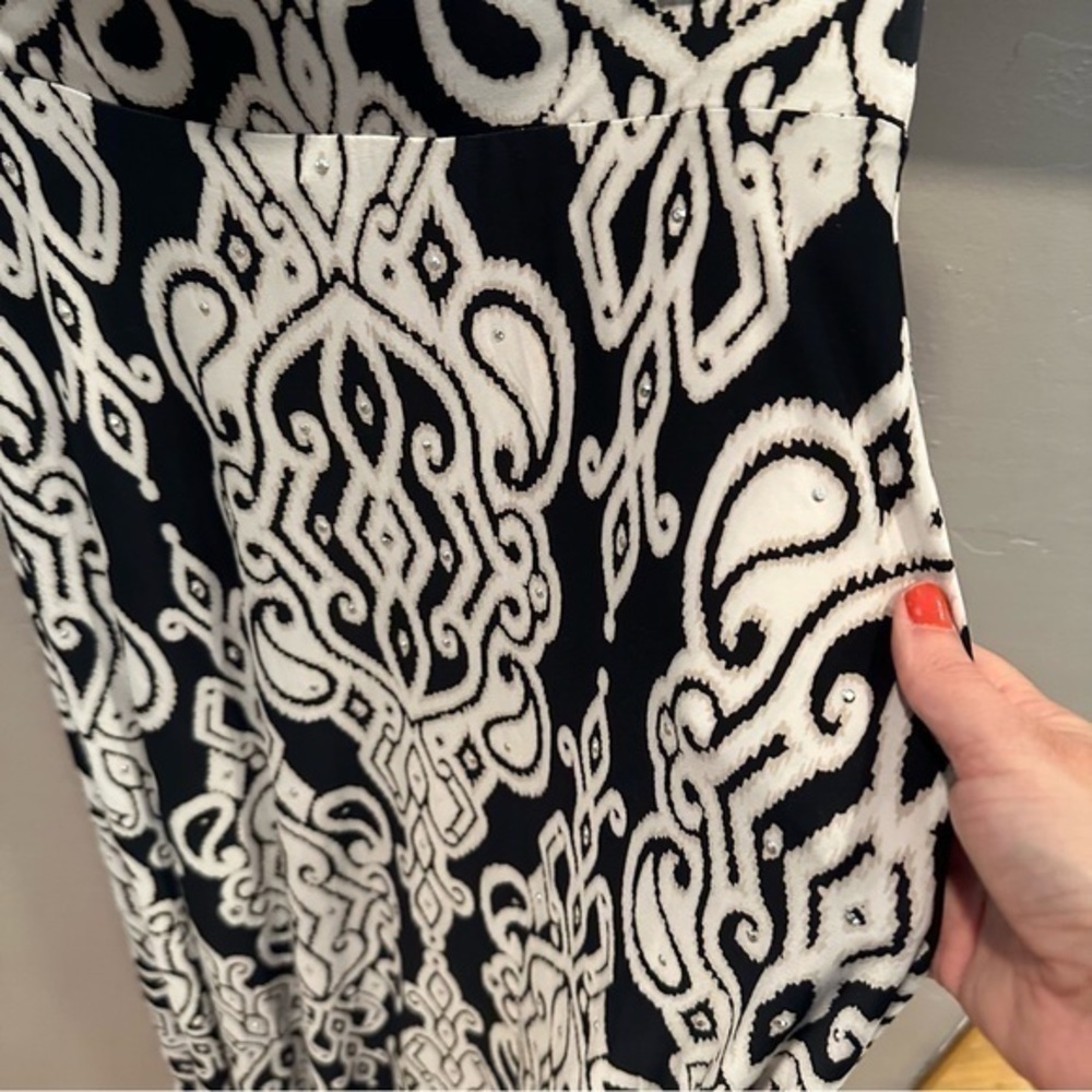 INC Black and White Poly Spandex Silver Studded Maxi Skirt EUC Size XS It#C72